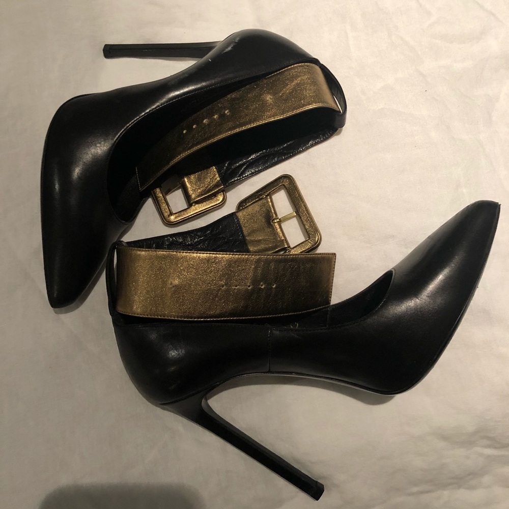 Saint Laurent pumps